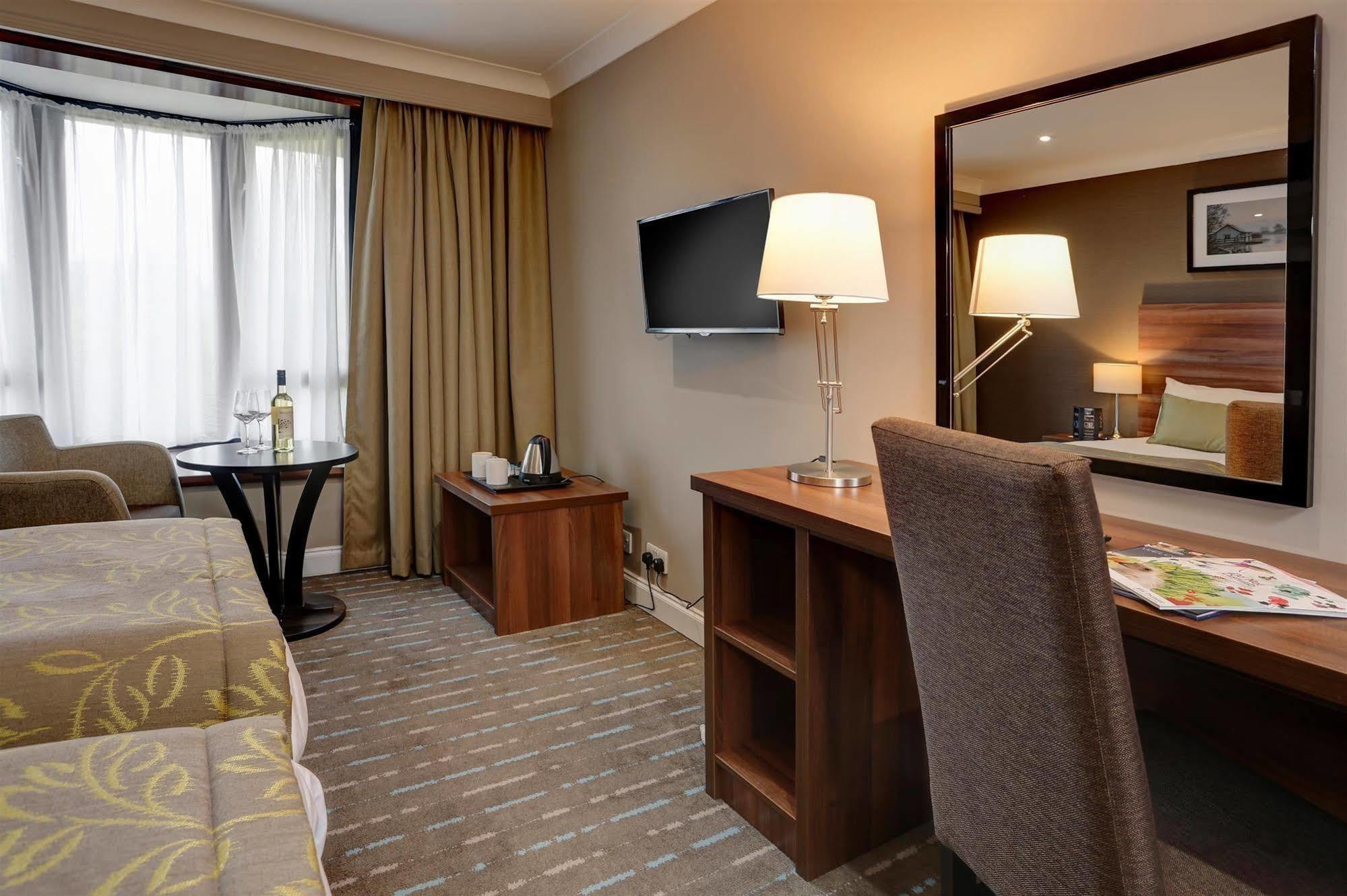 Best Western Brook Hotel Норвич Экстерьер фото